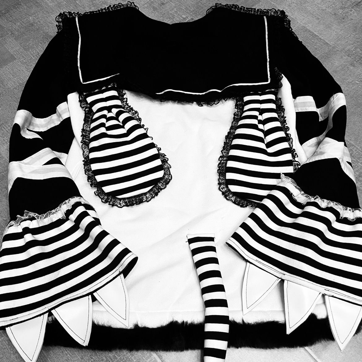 Kurtka damska w stylu Y2K na j – Vintage Fashion Pieces recenzja i cena