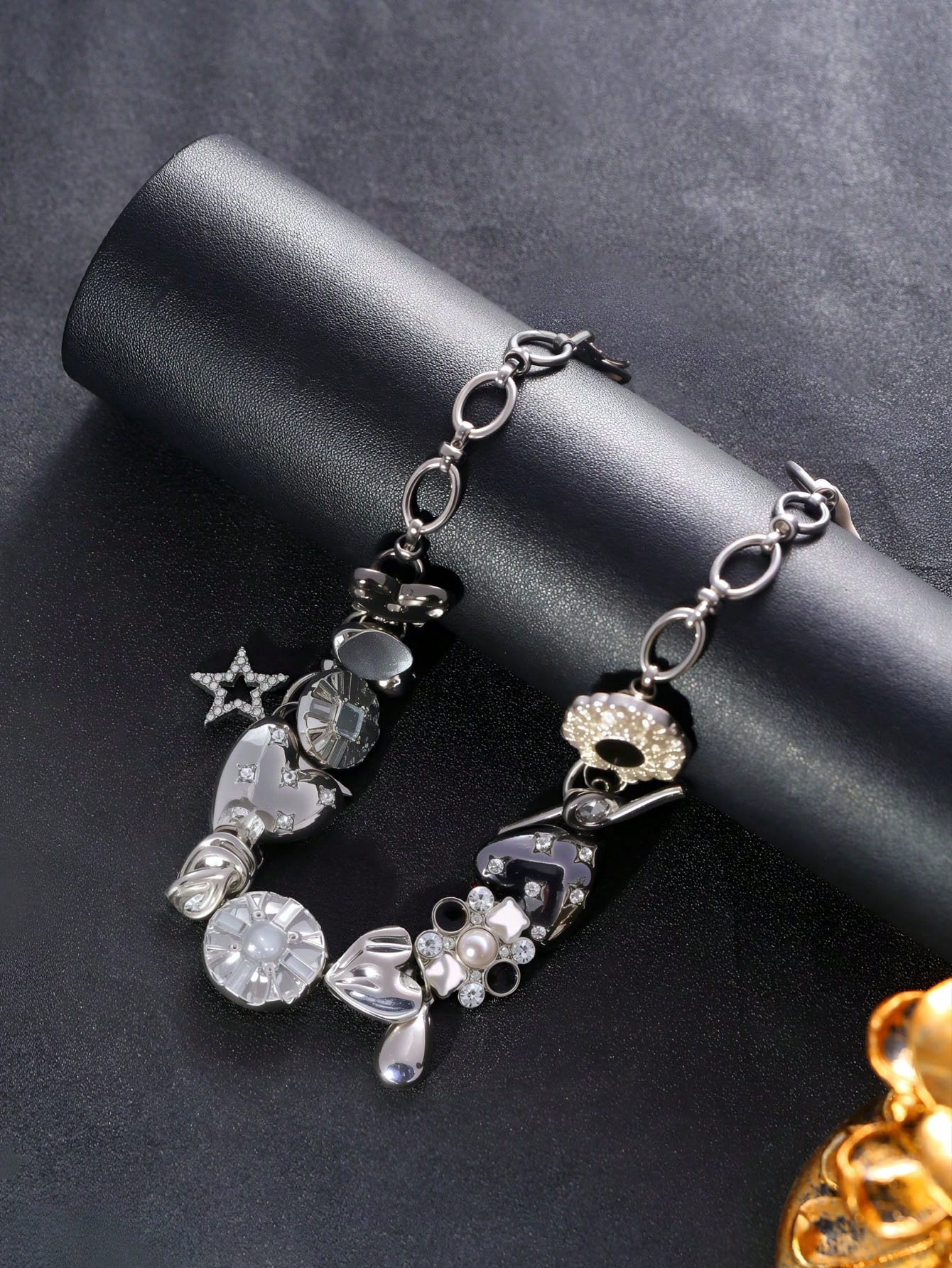 1 szt. Naszyjnik z metalową za – Vintage Vibes Fashion recenzja i cena