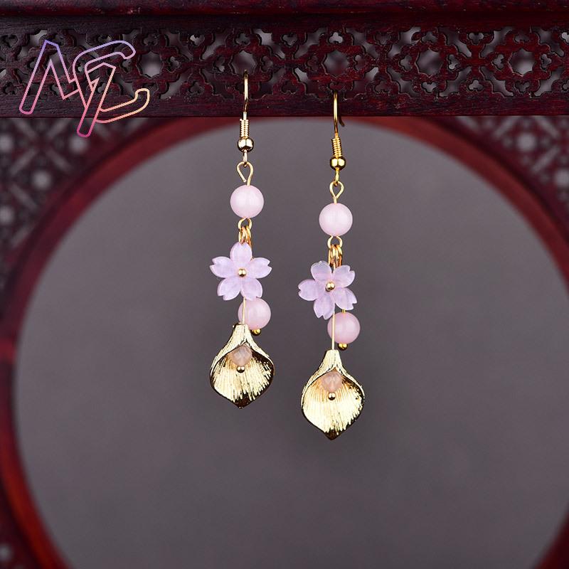 Różowe kolczyki z naturalnego  – Vintage Women Fashion recenzja i cena