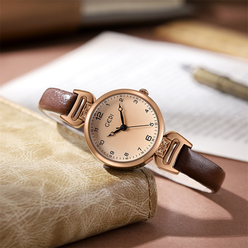 Retro zegarek damski z małą ok – Vintage Fashion Old Money recenzja i cena