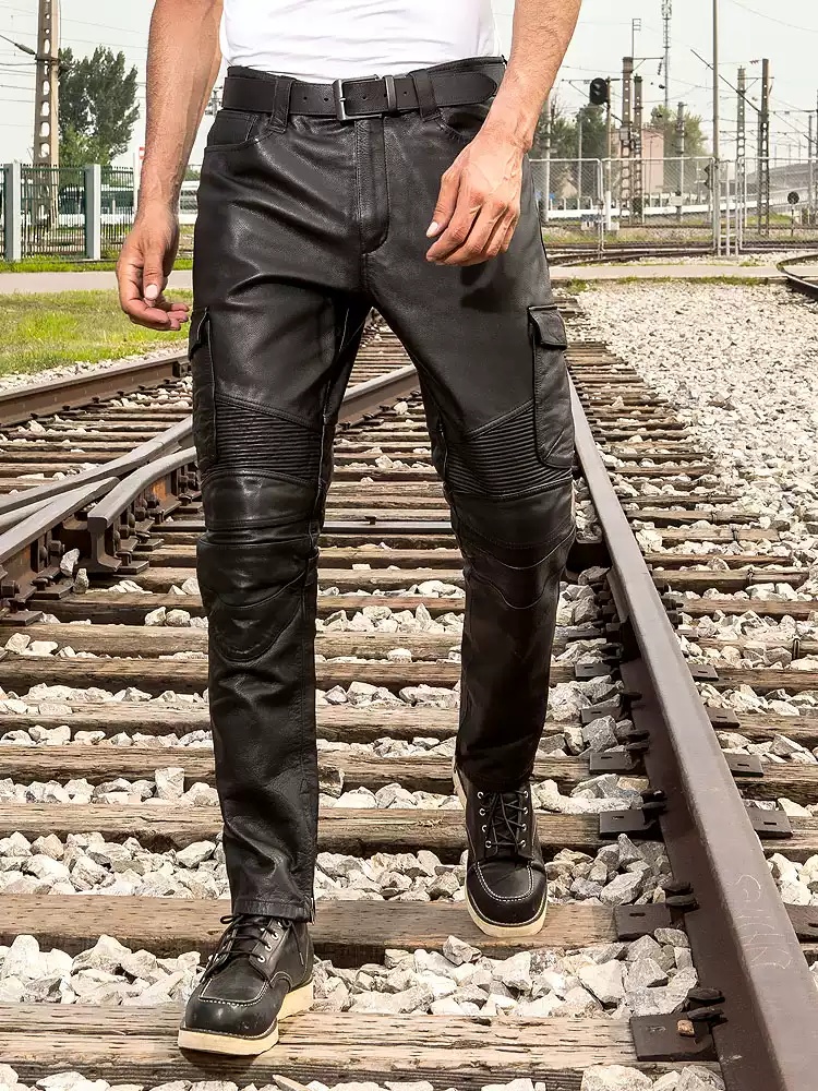 Czarne zimowe skórzane spodnie – Retro Track Pant recenzja i cena
